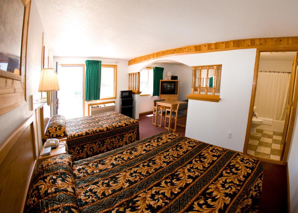 North Country Inn & Suites Mandan Eksteriør bilde