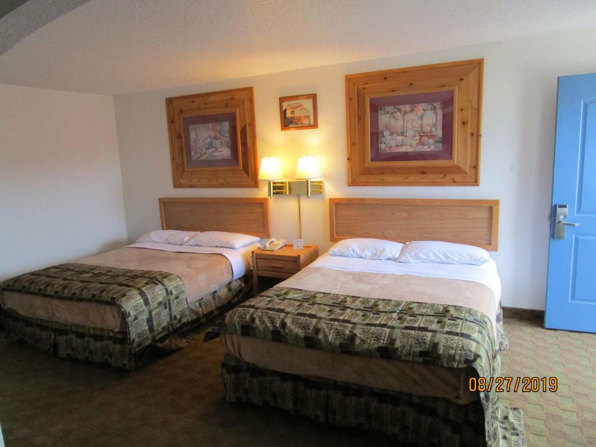 North Country Inn & Suites Mandan Eksteriør bilde